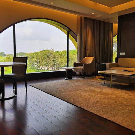 Belvedere Golf & Country Club Adalaj Ngoại thất bức ảnh