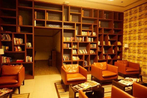 Belvedere Golf & Country Club Adalaj Ngoại thất bức ảnh