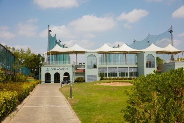 Belvedere Golf & Country Club Adalaj Ngoại thất bức ảnh