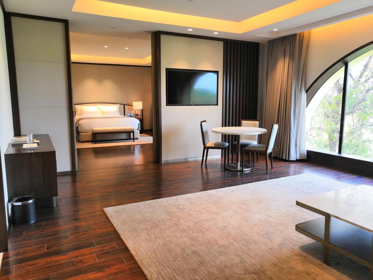 Belvedere Golf & Country Club Adalaj Ngoại thất bức ảnh