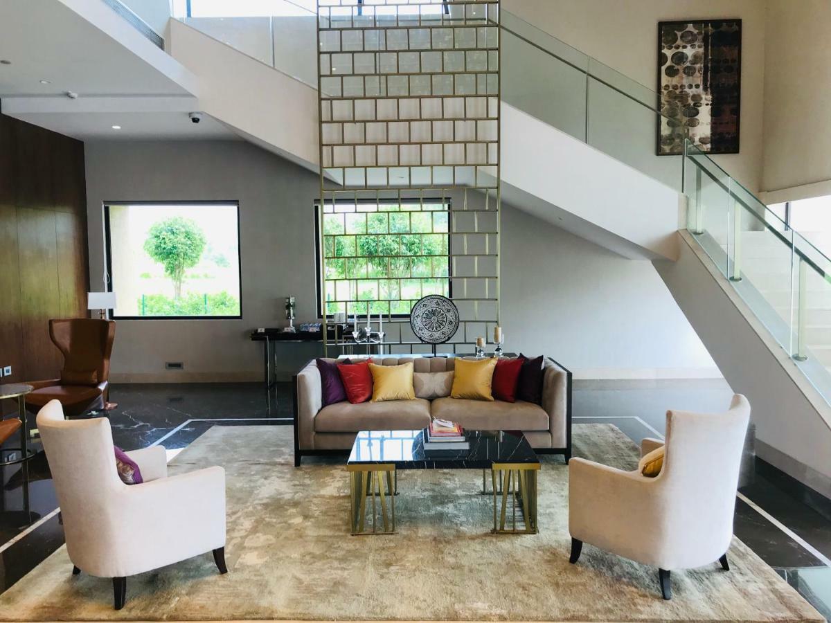 Belvedere Golf & Country Club Adalaj Ngoại thất bức ảnh